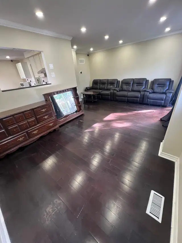 2 Private Fully Furnished Rooms available  Brampton from May 1 - Photo 10