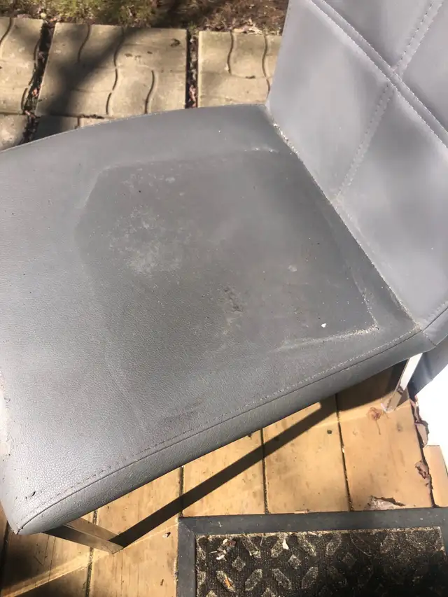 1 chaise de cuisine confortable à vendre - Photo 4