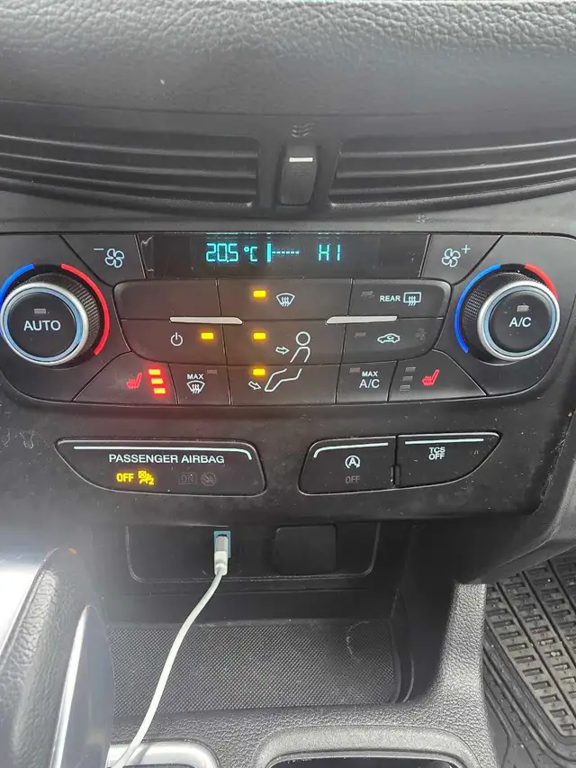 2019 Ford Escape SEL - Photo 6