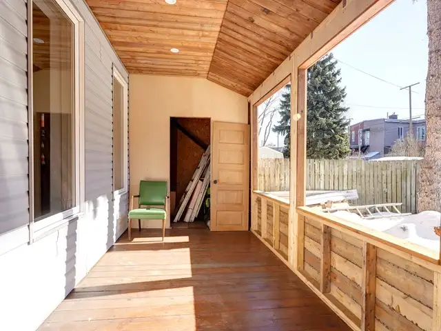 3 Beds 1.5 Baths ALL Included- Short and Long Term - Photo 9