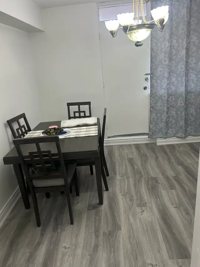 1 bedroom for rent in a 2bedroom condo apartment - Photo 3