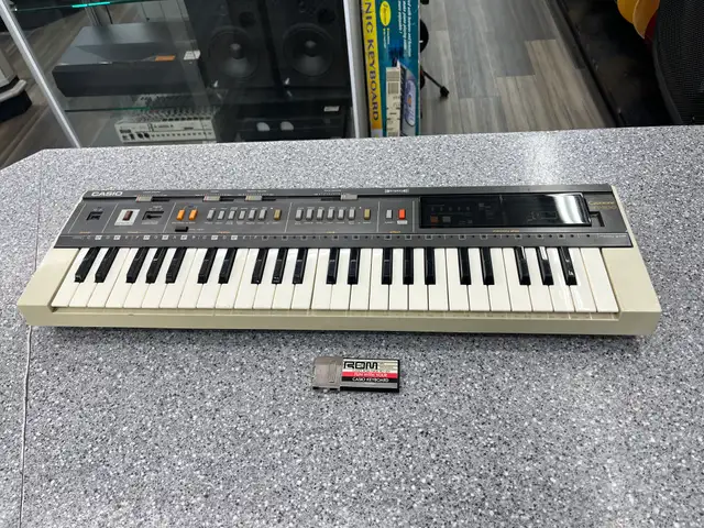 Casiotone MT-800 Keyboard - Photo 3