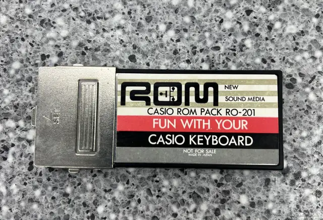 Casiotone MT-800 Keyboard - Photo 4