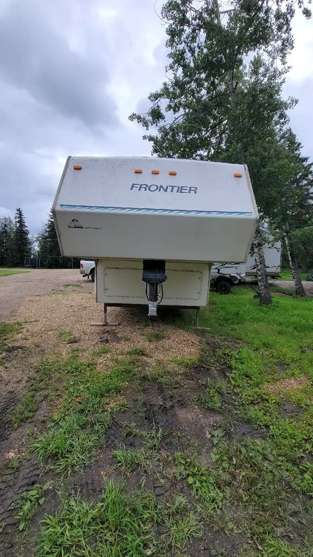 1999 24ft rv - Photo 4