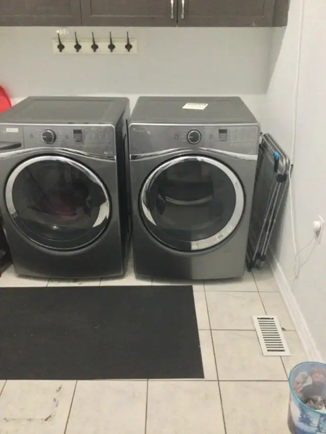 Two Bedroom Legal Basemet For Rent - Photo 9