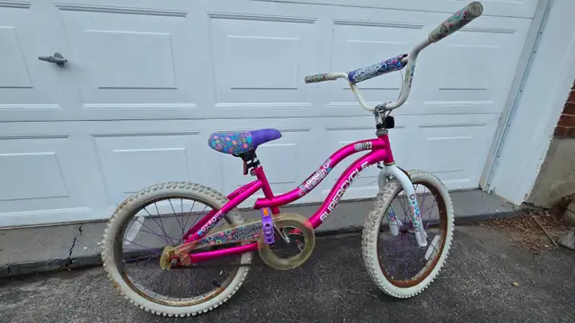Supercycle Dream Weaver girl's bike