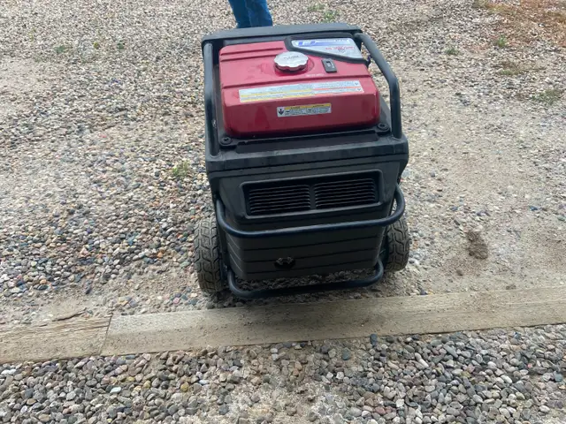 HONDA 7000 watt inverator generator - Photo 4