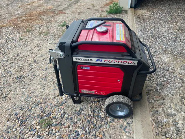 HONDA 7000 watt inverator generator - Photo 5