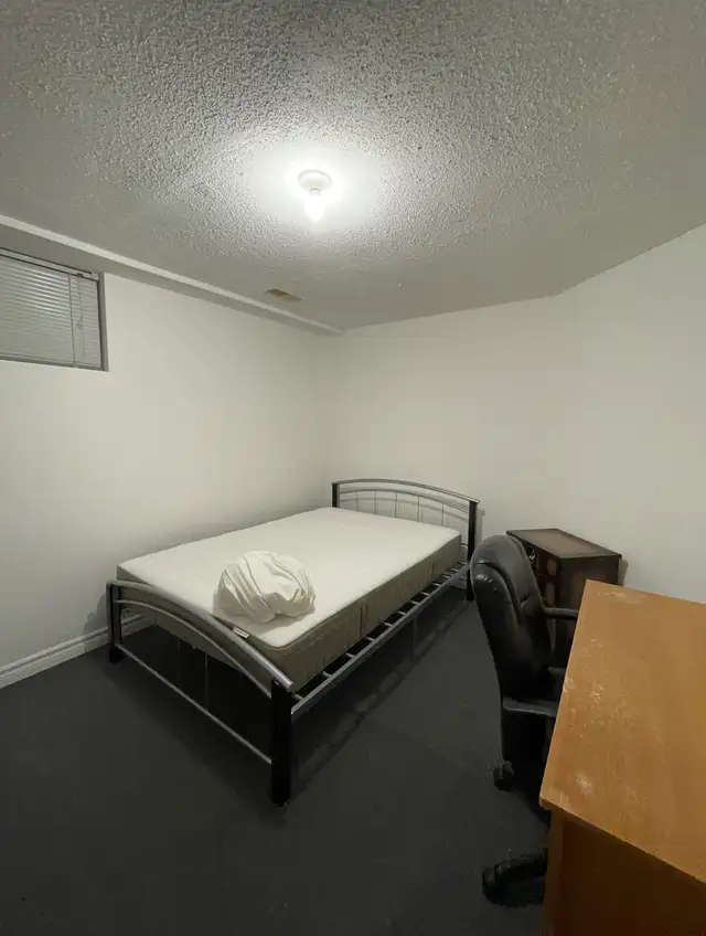 Cheap Bedroom for Rent - Waterloo Female