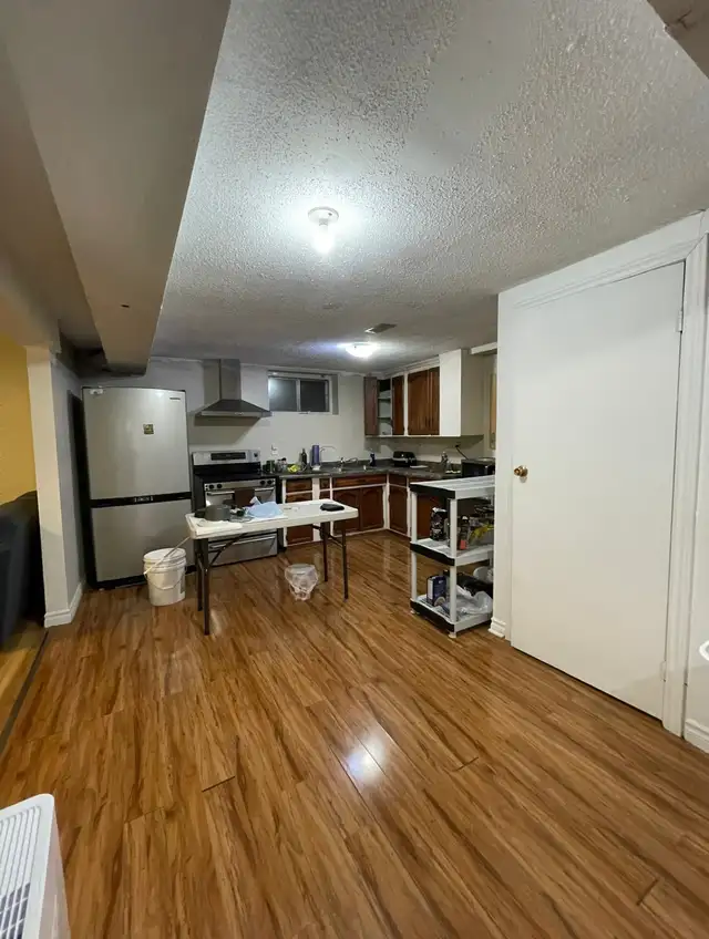 Cheap Bedroom for Rent - Waterloo Female - Photo 5