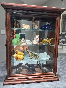 14 BEAUTIFUL CERAMIC CATS!! WITH CURIO CABNET