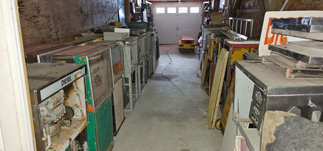 Gas pump parts etc, for sale - Photo 8