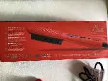 Royale flat iron multi-purpose ceramic hair brush