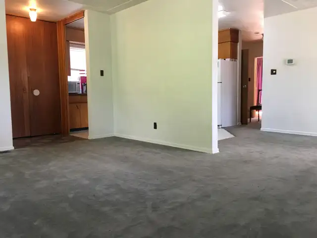 7 Rooms Student rental housing near University of waterloo - Photo 3