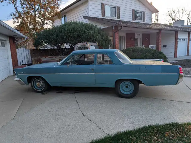 1963 Pontiac Strato chief