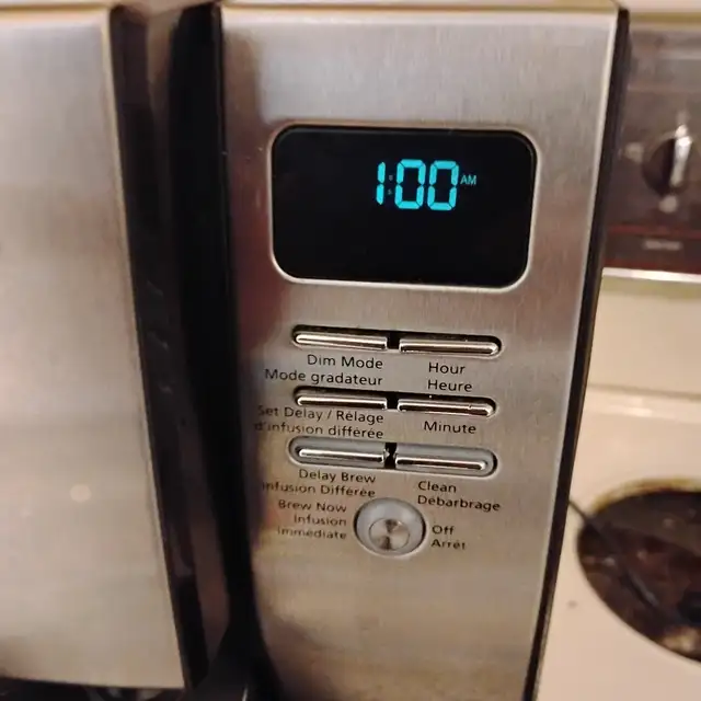 OSTER COFFEE MAKE, REAL NICE STAINLESS ST, CLEAN AND WORKS WELL. - Photo 6