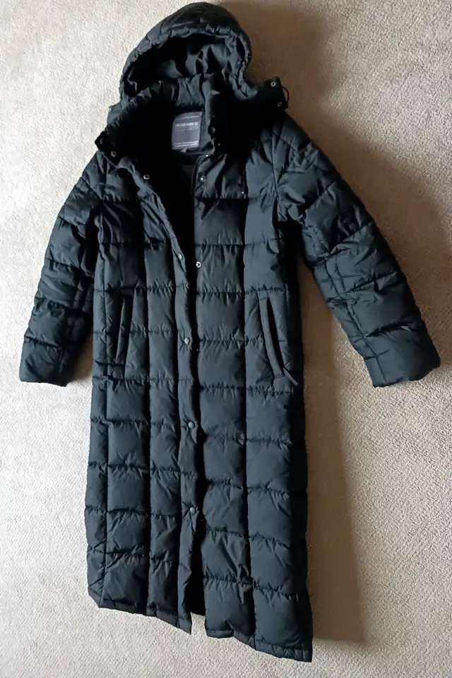 Women's Long Coat - Photo 4