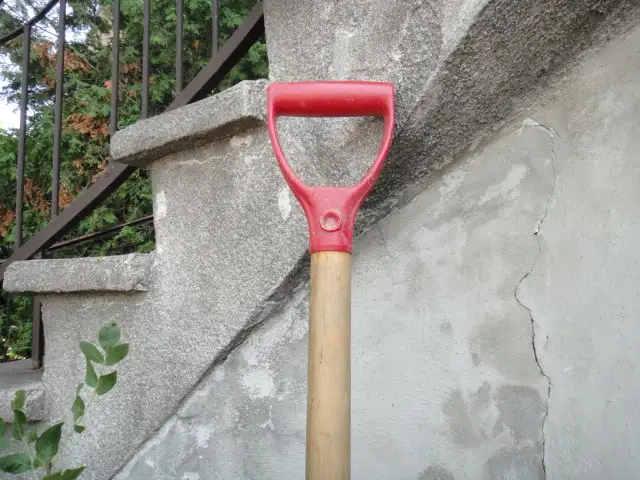 pelle pour jardin - Photo 4