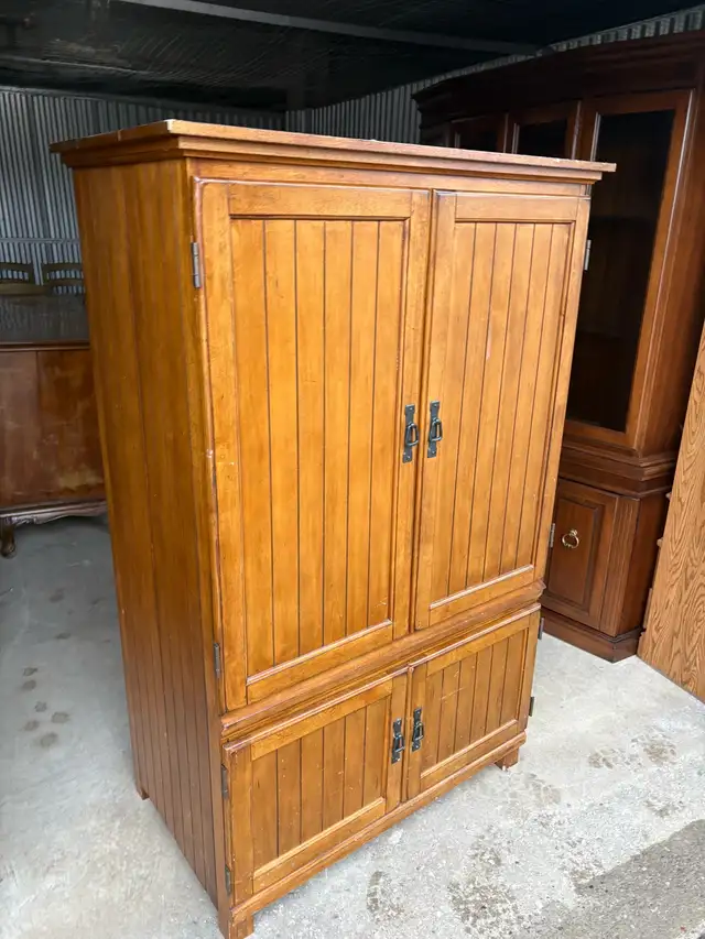 Free delivery used Wooden Armoire Cabinet - Photo 4