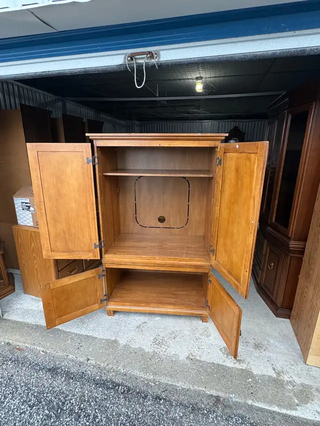 Free delivery used Wooden Armoire Cabinet - Photo 6