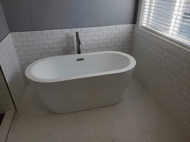 ✨ CALGARY CUSTOM BATHROOM RENOVATIONS ✨ - Photo 9