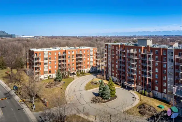 Stationnement extérieur à louer - Photo 3