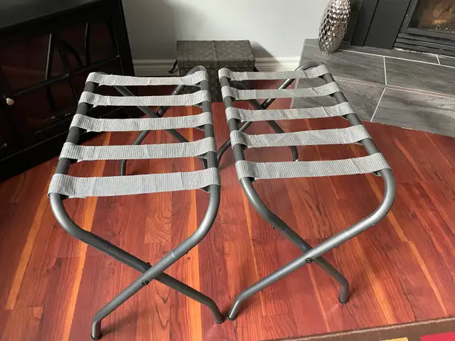 Luggage Racks - Photo 2