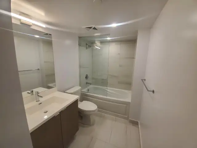 2 Bed 1 Bath Condo Apartment - Photo 7