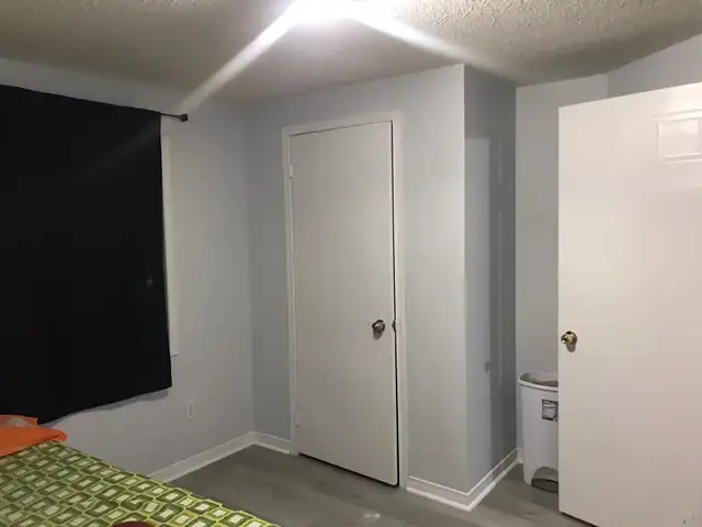 Rooms available for Rent in Oshawa in detached house upper floor - Photo 10