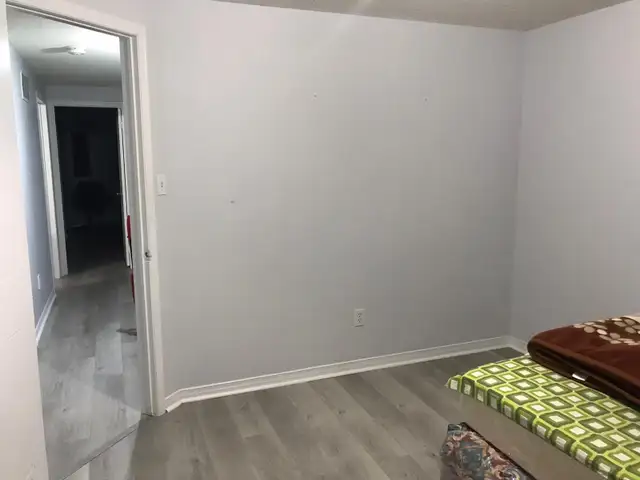 Rooms available for Rent in Oshawa in detached house upper floor - Photo 13