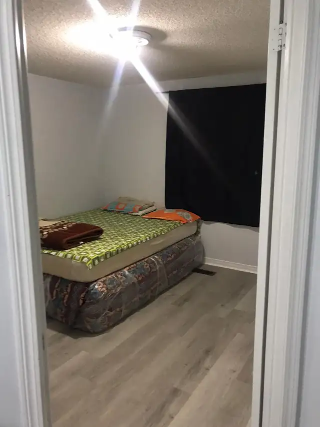 Rooms available for Rent in Oshawa in detached house upper floor - Photo 30