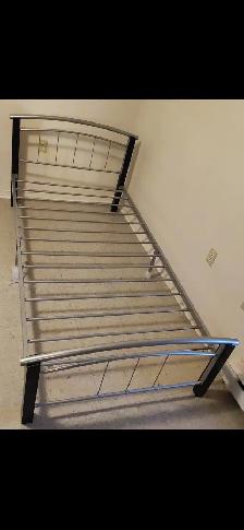 single bed for sale in Oshawa