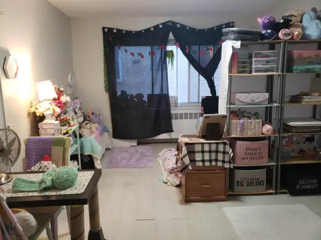 Westmount Studio – 6th Floor – $1,394, 12 Months Free Internet - Photo 4