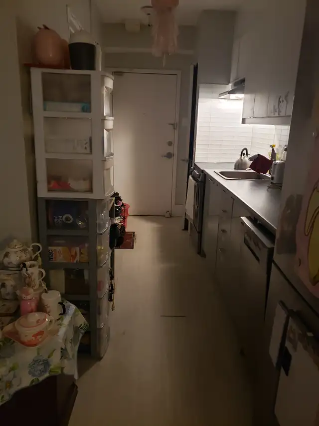 Westmount Studio – 6th Floor – $1,394, 12 Months Free Internet - Photo 9