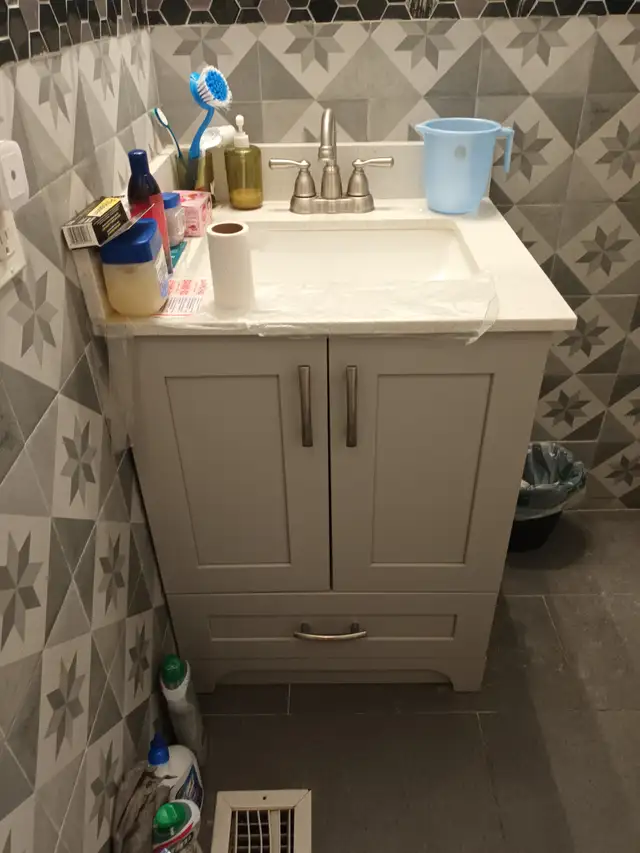 ROOM RENT IN MISSISSAUGA SQ 1 FOR SINGLE PRFESSIONAL - Photo 9