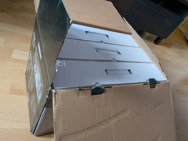 Security cameras - Photo 3