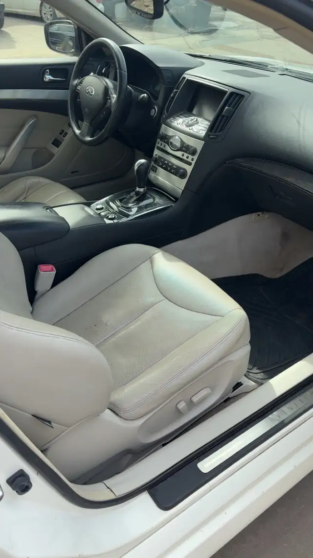 2013 Infiniti G37x Coupe 3.7L - Photo 7