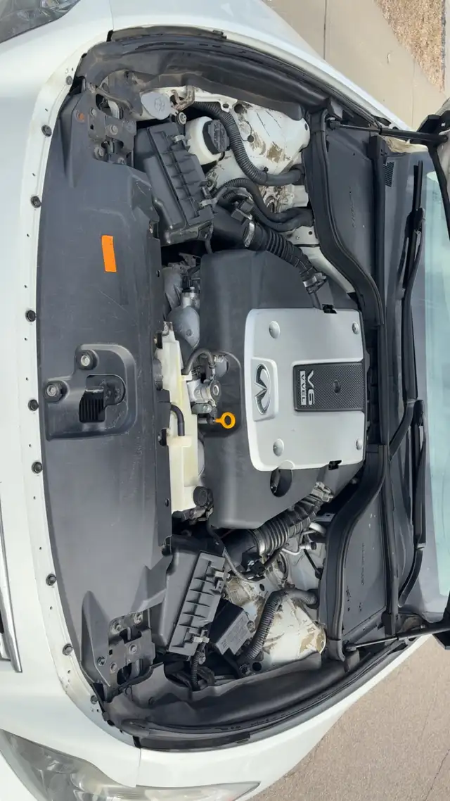 2013 Infiniti G37x Coupe 3.7L - Photo 9