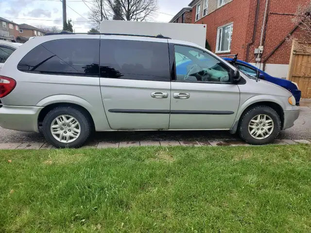 2003 Dodge Grand Caravan