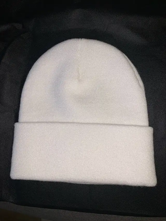Brand new Nike peak futura beanie - Photo 2