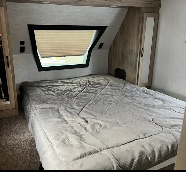 2022 SolAire Ultra Lite 294DBHS - Photo 9