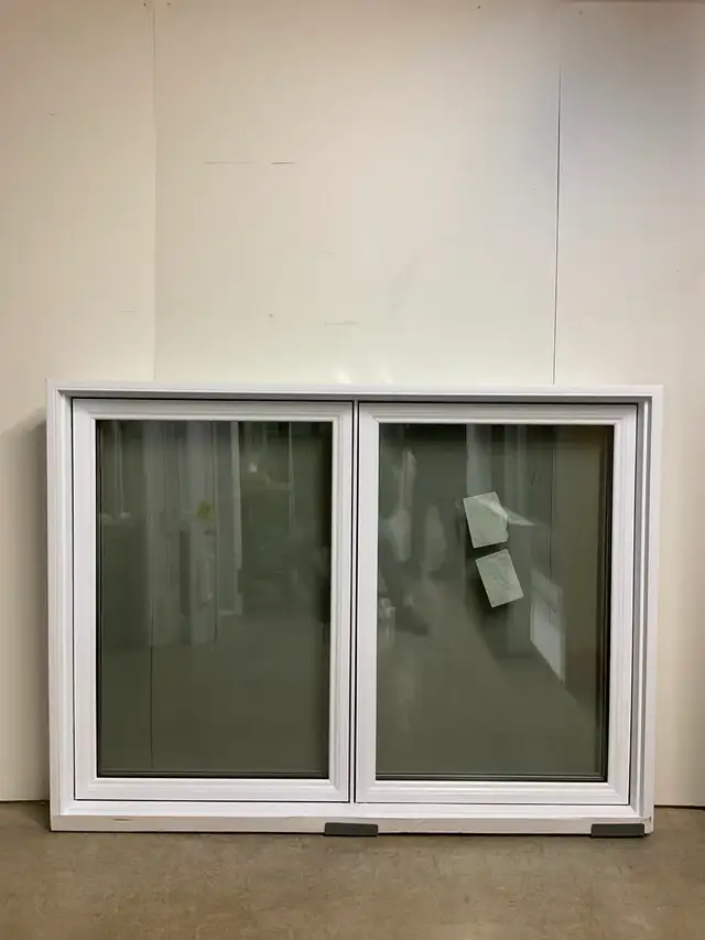 10881BP Fenêtre Battant PVC Blanc 2 sect 2 ouvr 67 3/4 x 50