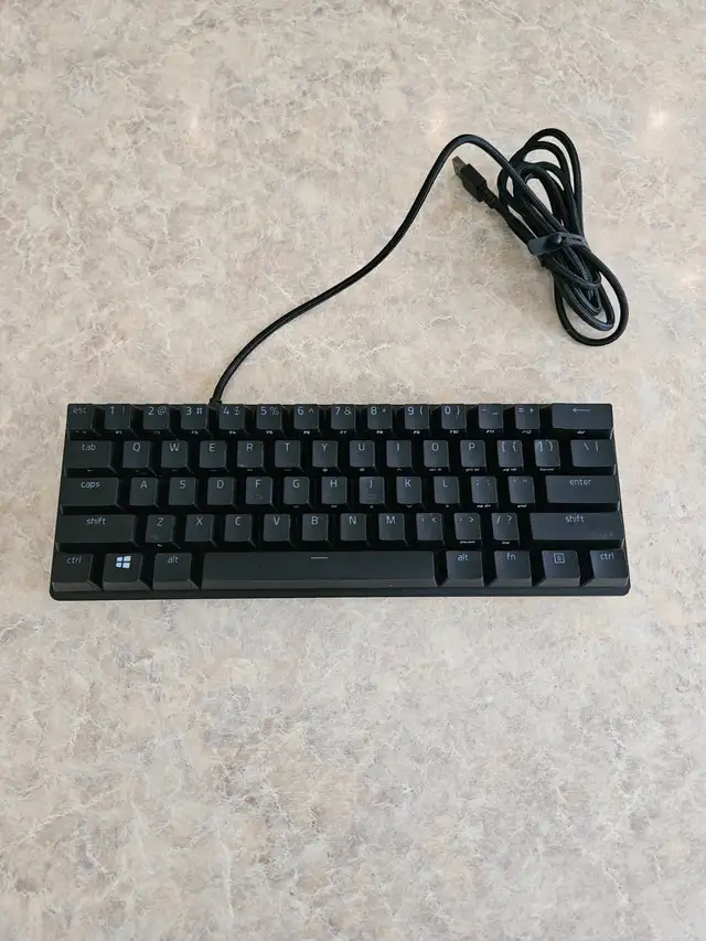 Razer Huntsman Mini 60% Clicky Optical Gaming Keyboard - Photo 3
