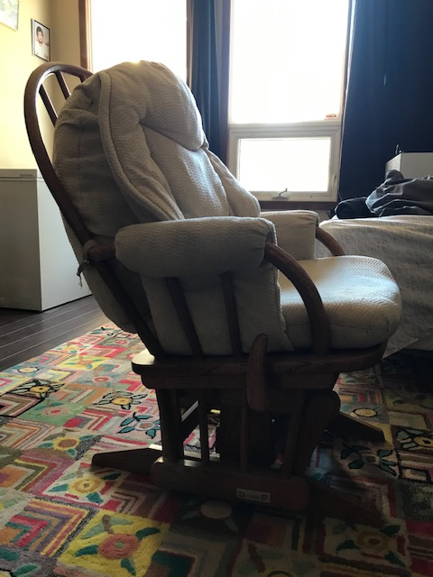 One rocking chair (Brand: Dutailier) for sale - Photo 2