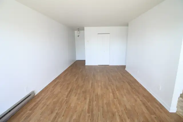 A Valleyfield – Grand, beau, propre   4-1/2 ,  LIBRE - Photo 6