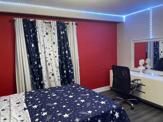 Fully furnished room for girls only in Malton - Photo 3