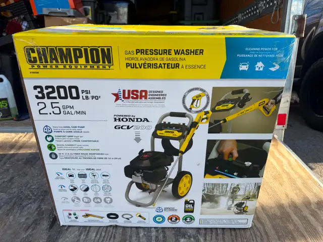 Brand New Champion 3200 PSI power washer with Honda Motor