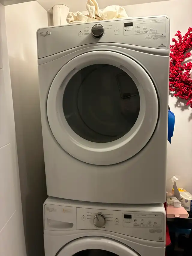 Washer / Dryer - Whirlpool - Photo 2