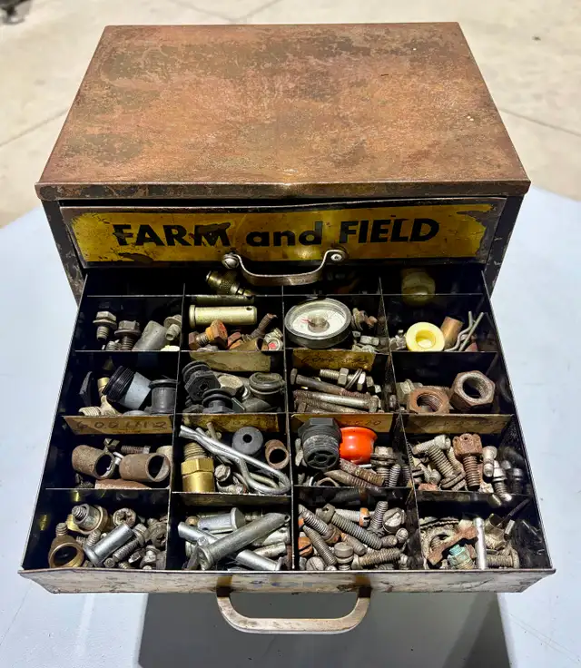 Vintage "Weatherhead" Metal Parts Cabinet (w Hardware Pieces) - Photo 5