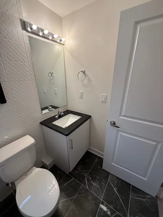 Brand new 1-bedroom townhouse for rent in Aurora - Photo 6